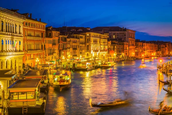 Gran Canal Terraplén Iluminado Por Noche Venecia Italia Tonificado — Foto de Stock