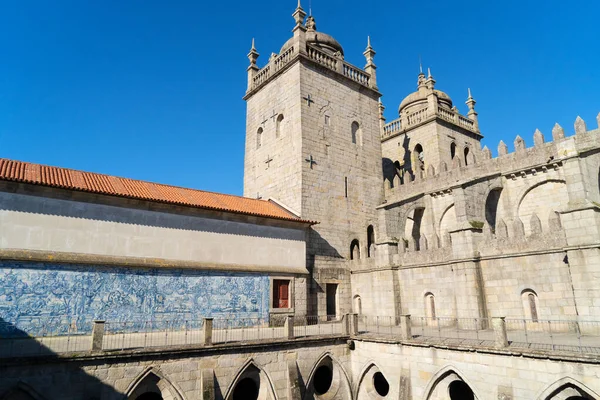 ポルトガルのポルト大聖堂教会Se ポルトガル — ストック写真
