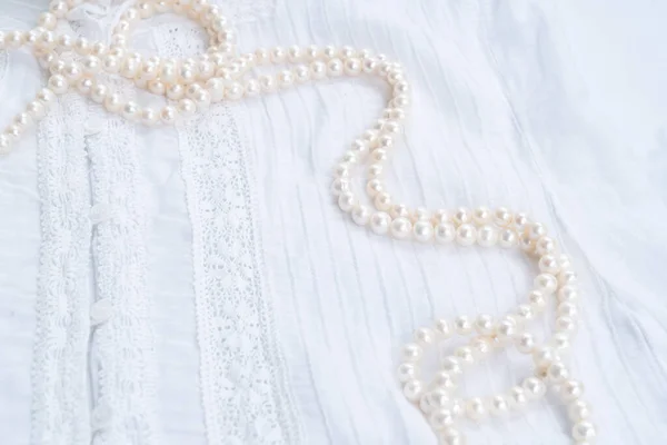 Pearl Jewellery Styled Stock Scene Wedding Invitation Product Showcase Styled — Stockfoto
