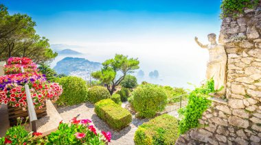 Capri Adası Solaro Dağı, İtalya 'dan görünüm, web pankartı biçimi