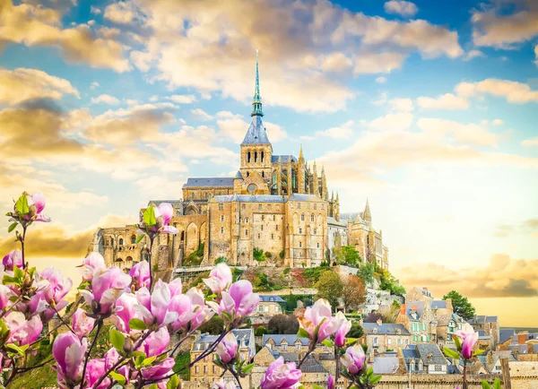 Primer Plano Del Mont Saint Michel Puesta Del Sol Primavera — Foto de Stock