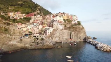 İtalya 'nın Cinque Terre kentindeki Manarila tablosu