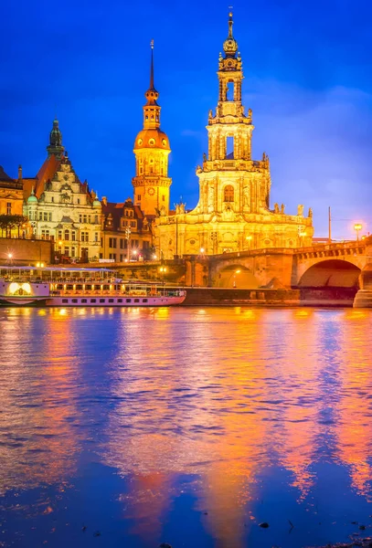 Bankinering Dresden Och Floden Elbe Tyskland Renoverad — Stockfoto