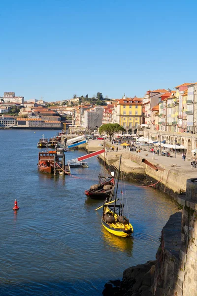 Pintoresca Colorida Vista Del Casco Antiguo Oporto Con Puente Portugal — Foto de Stock