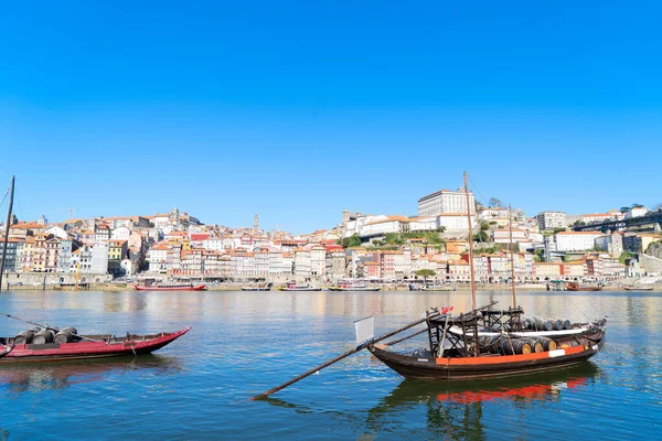 Malerischer Farbenfroher Blick Auf Die Altstadt Von Porto Mit Brücke — Stockfoto