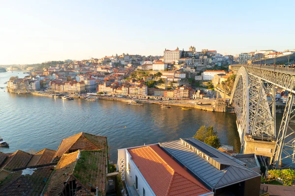 Malerischer Farbenfroher Blick Auf Die Altstadt Von Porto Bei Sonnenuntergang — Stockfoto