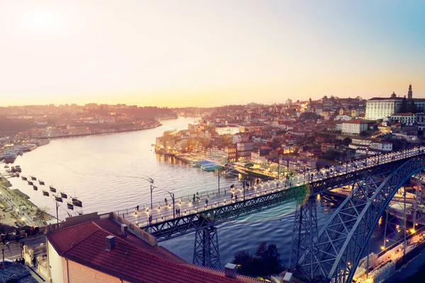 Vista Pitoresca Colorida Centro Histórico Porto Com Ponte Famosa Noite — Fotografia de Stock