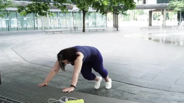 Woman Sports Exercise Weight Loss Fresh Air Happy Curvy 40S — Video