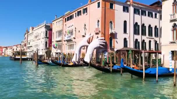 Casas Venecia Muticolor Sobre Agua Del Gran Canal Vista Desde — Vídeos de Stock