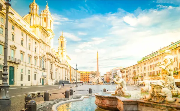 Piazza Navona, Roma antik Çeşme, İtalya ile panoramik