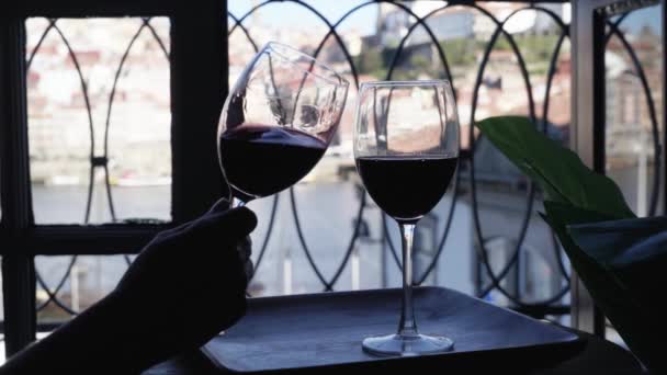 Test Vin Porto Verres Avec Boisson — Video