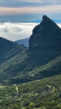 Huzurlu dağ, Masca 'nın ünlü köyü. Huzurlu manzaralar arayan doğa severler ve yürüyüşçüler için mükemmel.
