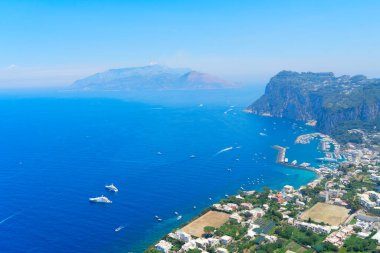 Marina Grande bay yukarıdan, ünlü Capri Adası, İtalya