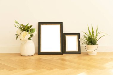 Çekici çerçeveler içeren sıcak ve hoş ev dekorasyonu mevsimlik tasarım için ideal.