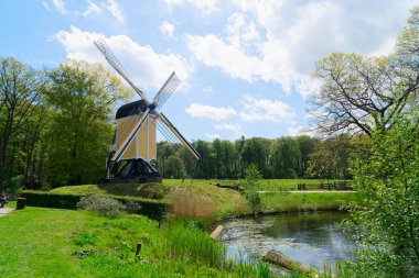 Arnhem 'de Hollanda kanallı geleneksel kırsal bölge
