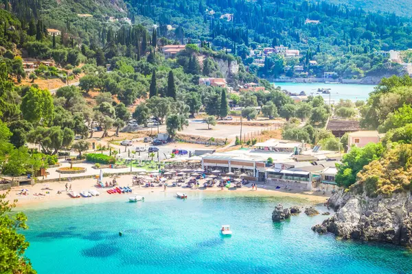 Korfu 'daki Paleokastritsa sahili, Yunanistan