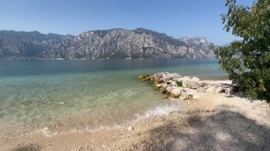 Yazın Lala Garda, berrak su ve güzel doğa.