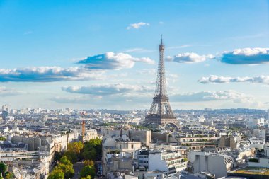 panoramik ünlü Eyfel Kulesi ve Paris çatılar, Paris Fransa
