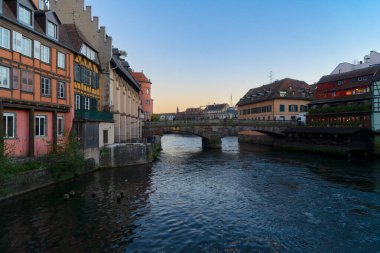 Fransa 'nın ortaçağ Strasbourg ilçesi Alacakaranlık, Alsace Fransa