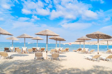 Yunan adasında romantik plaj, Paros Yunanistan