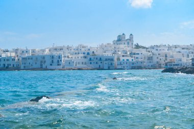 Limandaki Naoussa kasabası, güzel Yunan adaları, Paros Yunanistan