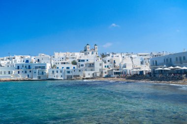 Limandaki Naoussa kasabası, güzel Yunan adaları, Paros Yunanistan