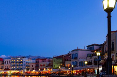 gece Hanya venitian habour ön, Girit, Yunanistan