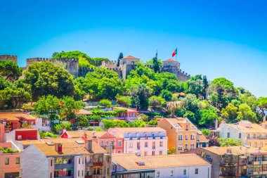 Saint georges Kalesi ve skyline Lizbon, Portekiz