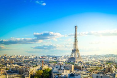 panoramik ünlü Eyfel Kulesi ve Paris çatılar, Paris Fransa