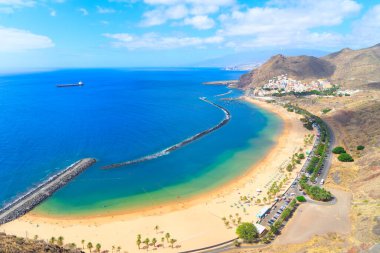 Las Teresitas pitoresk plaja, Tenerife Adası, Canarias, İspanya hava birdeye görünümünü