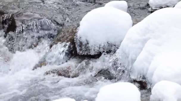 Blue Water River Stream Stones Wih Snow Ice Mountains Winter — Stock Video