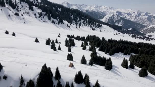 Drone Aérien Paysage Photo Petite Maison Sommet Neige Avec Glacier — Video