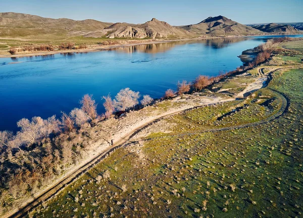 Vue Aérienne Par Drone Homme Athlétique Descendant Une Route Campagne — Photo