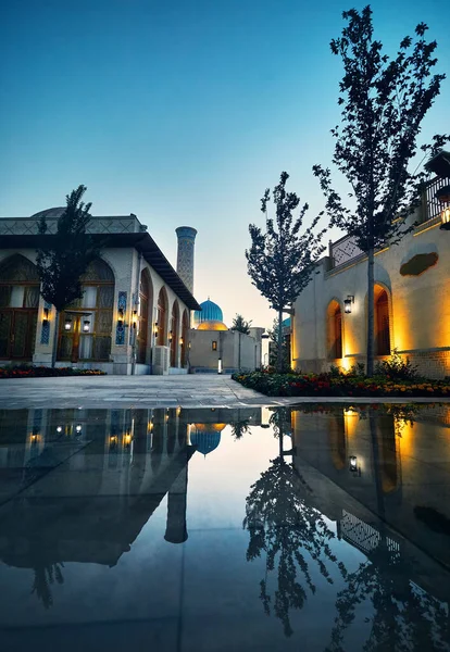 Samarkand Wieczne Miasto Boqiy Shahar Registan Plac Publiczny Meczetem Minaretem — Zdjęcie stockowe