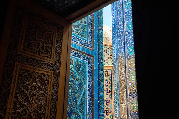 Beautiful Arch Entrance Historical Cemetery Shahi Zinda Finely Decorated Blue — Stock Photo, Image