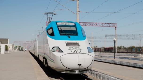 Bukhara Ουζμπεκιστάν Σεπτεμβρίου 2023 Afrosiyab Τρένο Υψηλής Ταχύτητας Bullet Του — Αρχείο Βίντεο