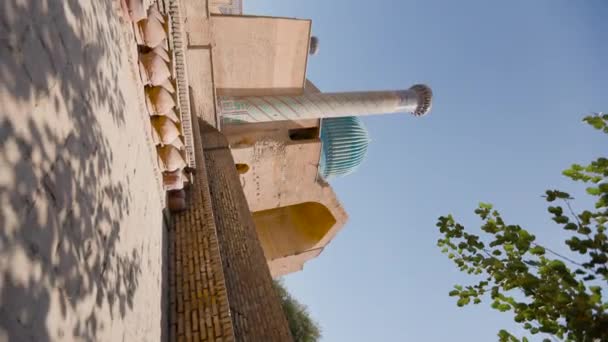 Vertikales Video Des Gur Emir Mausoleums Vor Blauem Himmel Samarkand — Stockvideo