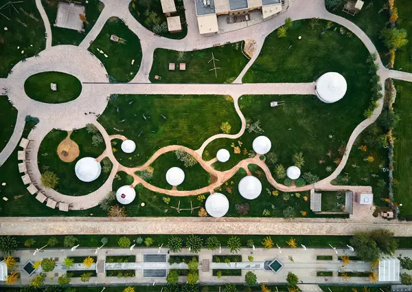 Aerial Drone Top Kilátás Yuort Tábor Fehér Kupola Kulturális Központjában Jogdíjmentes Stock Fotók