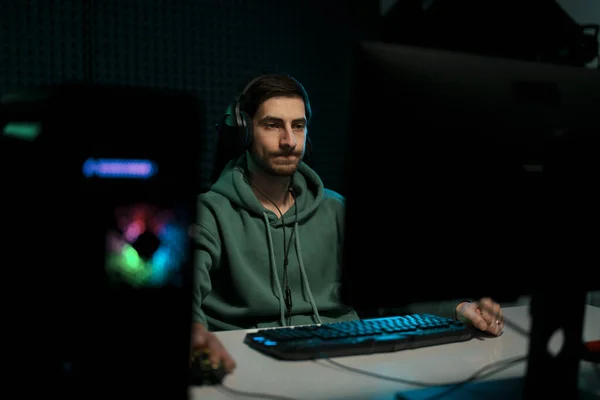 Concentrated Male Cybersport Gamer Wearing Headset Playing Video Game Having — Stock Photo, Image