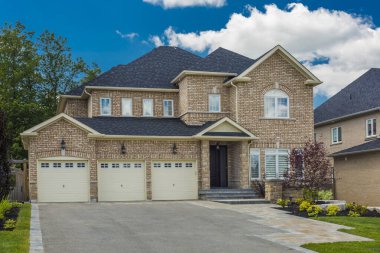 Toronto, Kanada banliyölerinde lüks ev.