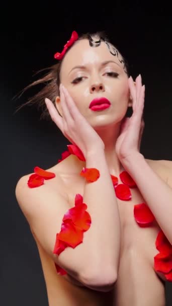 Sensual Young Female Model Rose Petals Her Body Touching Face — Stock Video
