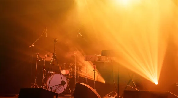 Licht Een Gratis Muziekpodium Rockgroep Scene Met Schijnwerpers Mist — Stockfoto