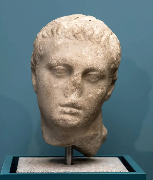 ベルリン ドイツ 9月2019 ベルリン博物館でプトレマイオス3世の彫刻胸像 ドイツの美術展で像頭 — ストック写真