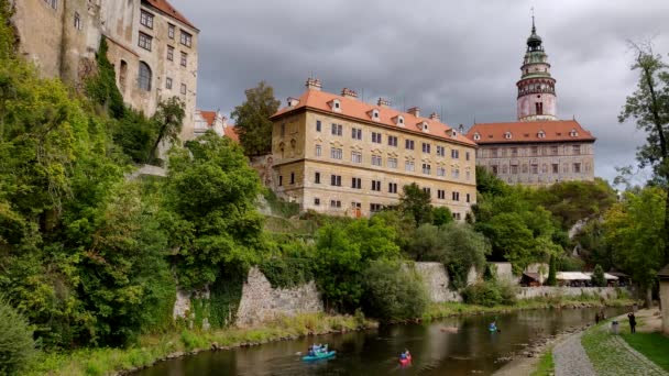 Vista Beatiful Castelo Czesky Krumlov Perto Água — Vídeo de Stock