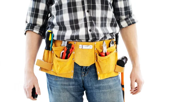 男人戴着带安装工具 在白色背景上隔离修理 杂工的专业设备 — 图库照片