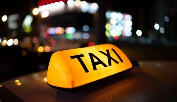 Taxi Car Light Dark Street Night Closeup Cab Sign Vehicle — Stock Photo, Image