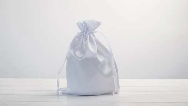 White Gift Bag Made Silk Material White Background Stylish Soft — Stock Photo, Image
