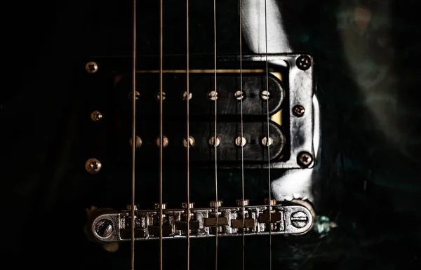 Černá Elektrická Kytara Detailní Záběr — Stock fotografie
