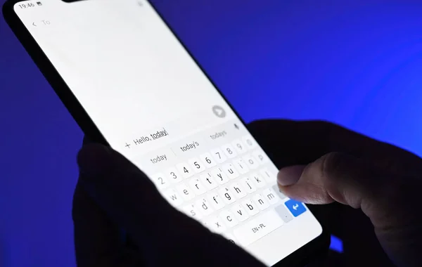Girl Typing Message Smartphone Blue Background Close Viwe White Sceen — Zdjęcie stockowe