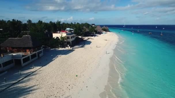 Splendida Costa Con Spiagge Alberghi Sulle Isole Zanzibar — Video Stock